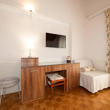 Apartmens Antonio 88 Lägenhet *